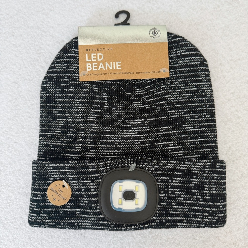 NWT! Reflective LED Light Beanie Hat - Black - Northern Original